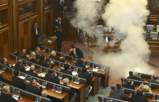 Priština: Izdat nalog za hapšenje četiri poslanika opozicije
