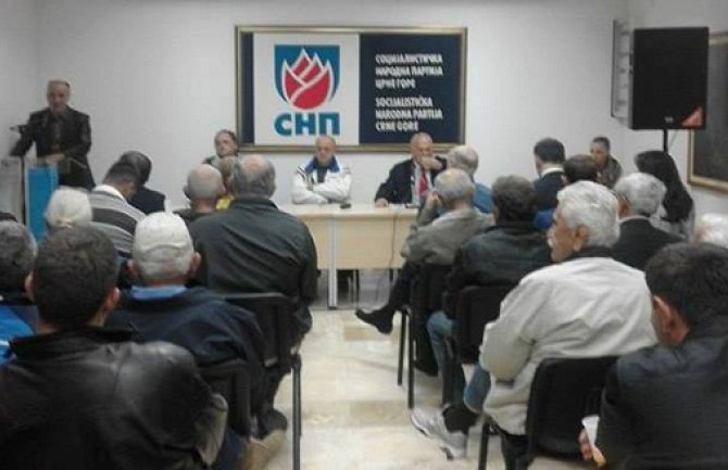 Milić: Temelje Crne Gore urušavaju oni koji su je ekonomski opustošili