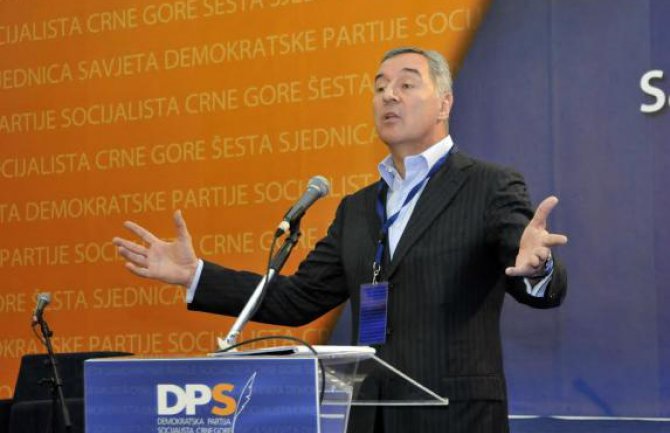 Crna Gora odabrala svoj put u EU i NATO