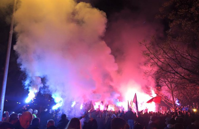 Završen protest DF-a: Ako je Crna Gora vječna, njene vlade moraju biti prolazne