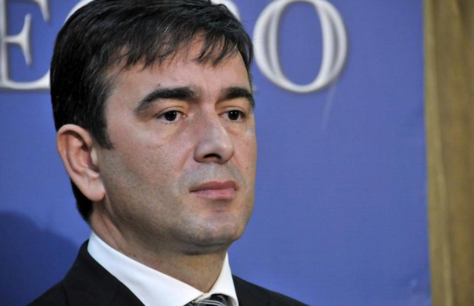 Ni glasanje o povjerenju Vladi neće vratiti DF u Parlament