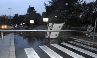 Pijavica pogodila Split, pričinjena veća materijalna šteta (VIDEO)
