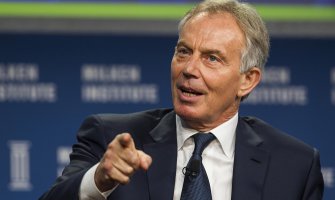 Više od 400.000 Britanaca potpisalo peticiju da se Bleru oduzme titula viteza