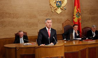 Vladi Crne Gore izglasano povjerenje!