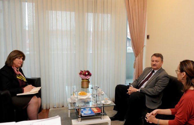 Unaprijedićemo razvoj civilnog sektora sa Rumunijom