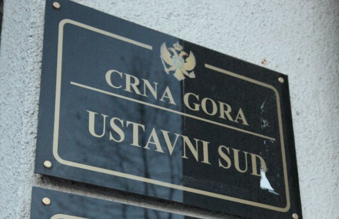 'U Ustavnom sudu i sudije bez pravosudnog ispita'