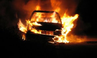 Zapaljen automobil Ivana Radevića