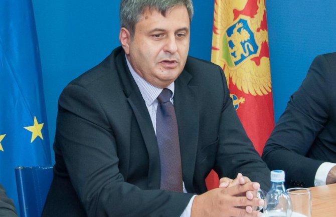 Sud za prekršaje obustavio postupak protiv DF-a