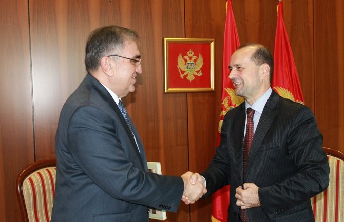 Investiranje u CG  je ulaganje u Evropu