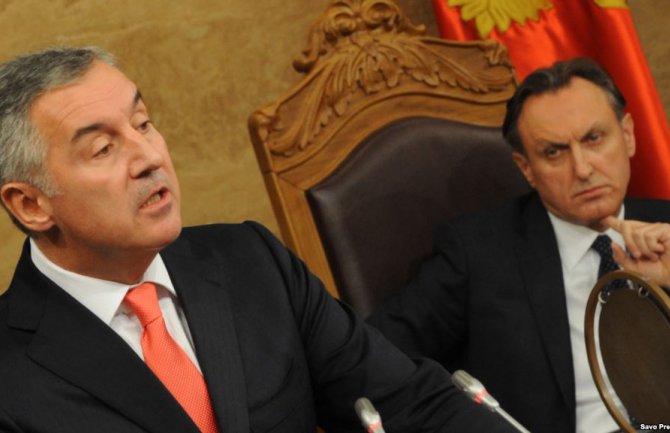 Prekompozicija političke scene i na lokalnom nivou