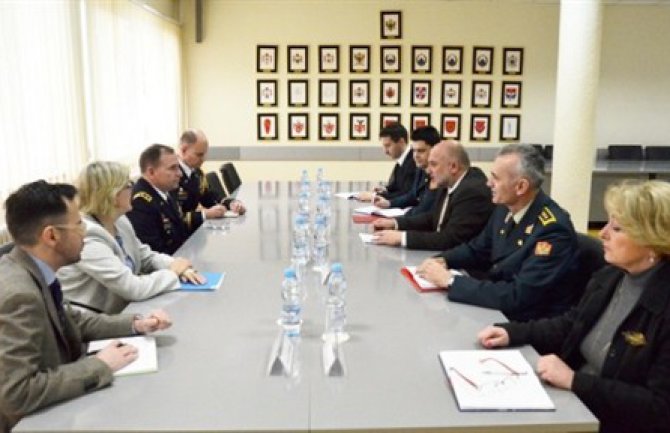 Hodžis: Želim da Crna Gora brzo postane punopravna članica Alijanse 