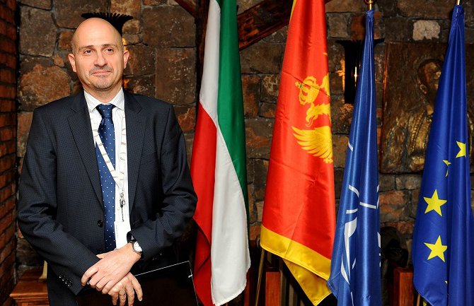 Poša: NATO baza neće biti u Crnoj Gori