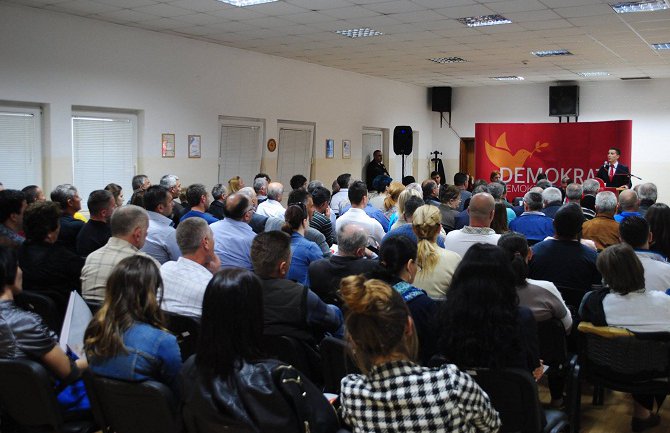  DPS postaje partija prošlosti, a Demokrate predstavljaju tim budućnosti