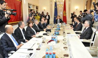 Vlast i opozicija još usaglašavaju leks specijalis