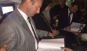 Oslanjanje vladajuće Jedinstvene Rusije na marginalne stranke u CG- problematično