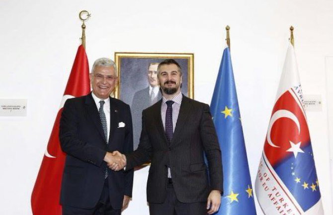 Jačati saradnju Crne Gore i Turske na putu prema EU
