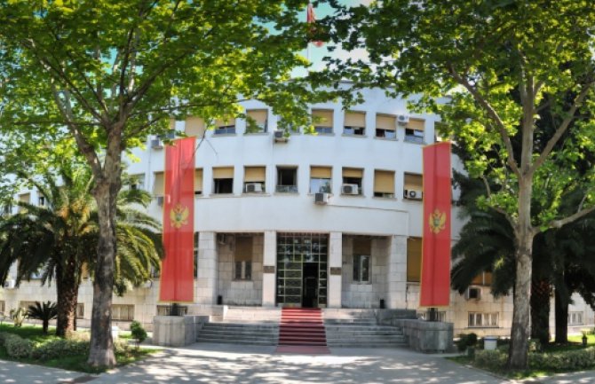 Poslanici danas raspravljaju o Predlogu zakona o planiranju prostora
