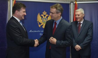 Slovačka crnogorskoj policiji donirala 4 polovna vozila 