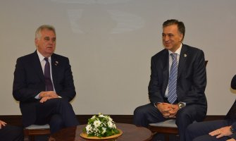 Susret Vujanović- Nikolić: Obostrana spremnost za unapređenje saradnje u svim oblastima