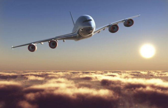 Lažna dojava o bombi u avionu