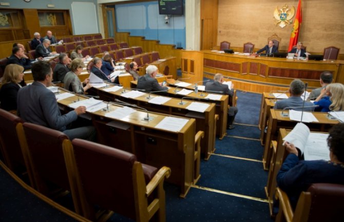 Predložena rezolucija o podršci NATO članstvu