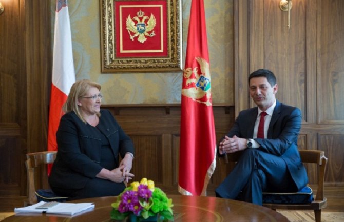 CG i Malta slične, mogu imati korisnu razmjenu iskustava