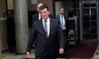 Odluke Vlade o dodjeli stanova i stambenih kredita da budu javne