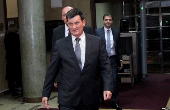 Odluke Vlade o dodjeli stanova i stambenih kredita da budu javne