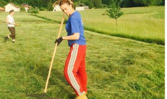 Barjaktarović loptu zamijenila grabuljama (FOTO)