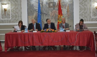 Vujanović: Politička situacija stabilna, Crna Gora primjer regiona