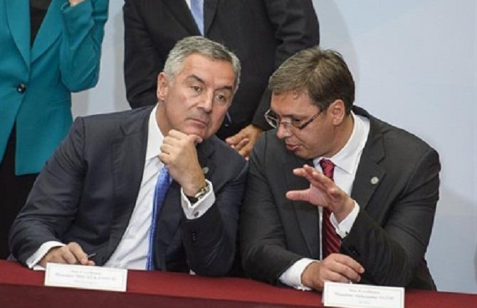 Vučić:  Poseban značaj pridajemo odnosima sa Crnom Gorom