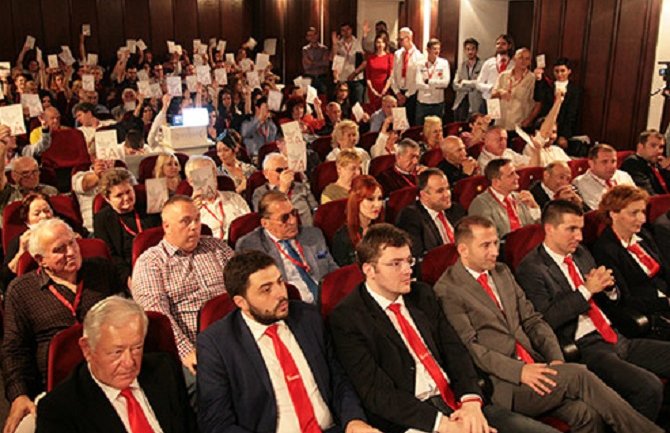 Demokrate Kotora: Sastav izabranih organa na raspolaganje Kotoranima