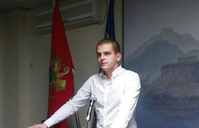 Božo Janković izabran za predsjednika Savjeta mladih Bar