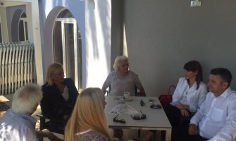 Jasavić uz kafu sa Tivćanima o aktuelnoj situaciji