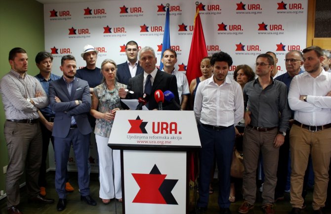 GP URA izlazi iz Vlade 