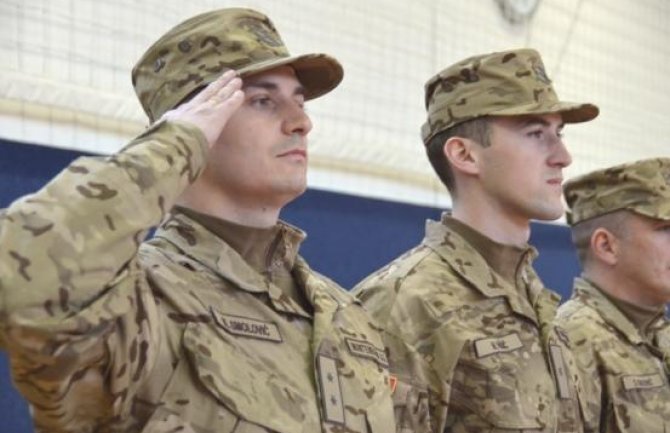 Vojska u noći protesta štitila svoju i imovinu Ministarstva odbrane