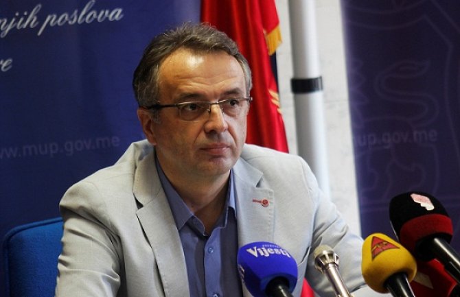 Lična karta u CG nije biometrijski dokument, imamo ozbiljan problem