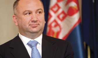 Popović: Nedopustivo da Crna Gora gura narod u NATO posle bombardovanja