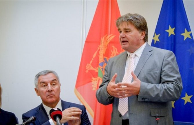 Crna Gora će zatvoriti sva poglavlja do 2019.