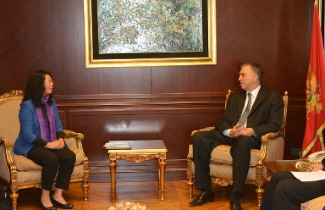 Intezivna saradnja Crne Gore i Kine u brojnim oblastima