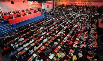  Đukanović mladima: Za napredak države presudno je znanje