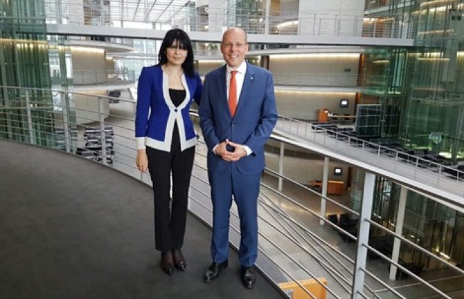 Njemačka snažno podržava progres Crne Gore ka EU i NATO