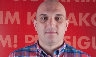 Abdić: DF zloupotrijebio časnu ljekarsku profesiju u svojoj kampanji