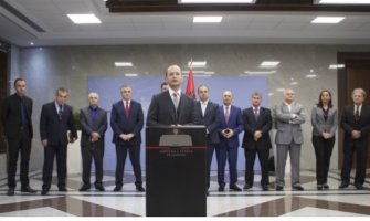 Albanski političari se sastali sa Busatijem, tema sastanka tajna