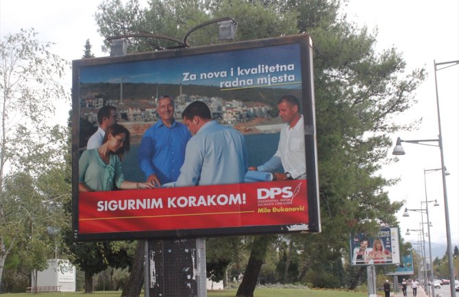 Izborna kampanja: Borba za glasače preko bilborda i društvenih mreža