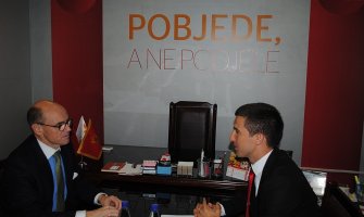 Bečić: Kako u isto vrijeme mogu biti slobodni izbori i teroristički napadi?