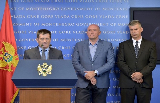 Opozicionim ministrima u Vladi CG prestao mandat