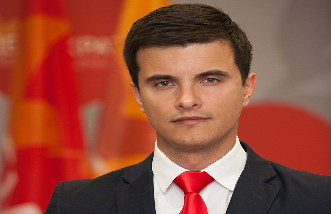 Odričemo se službenih telefona i vozila