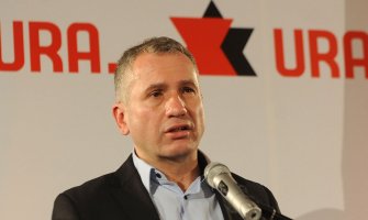 Plate javnim funkcionerima treba da budu maksimalno tri prosječne zarade