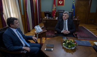 Posvećenost jačanju odnosa primjerenih susjednim državama